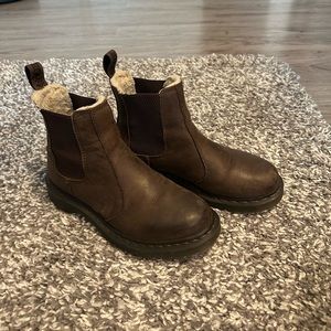 Dr Marten fur boot